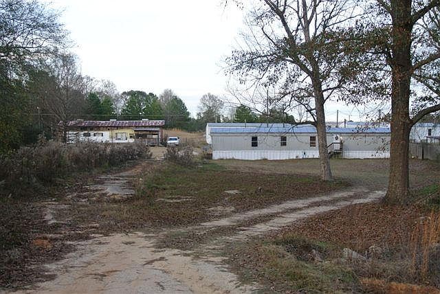 2nd image of 23 Burnt Bridge Rd