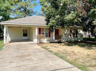 428 S Simms St, Simmesport, LA 71369