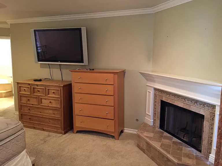 1127 N Cordova St — Photo 16