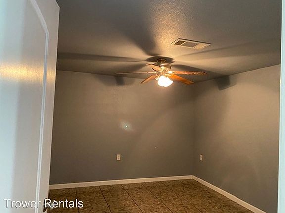 4th image of 6105 Fort Worth Ave Unit B