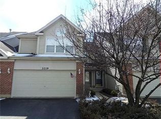 3219 Saint Michel Ln, Saint Charles, IL 60175