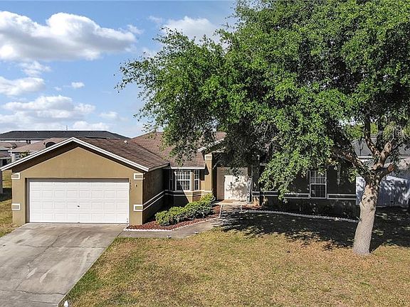 2nd image of 1435 Meadows Pond Dr