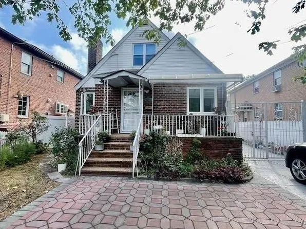 70-15 166th Street, Fresh Meadows, NY 11365