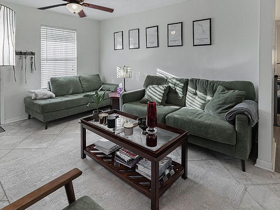 4th image of 5633 Maple Forest Dr