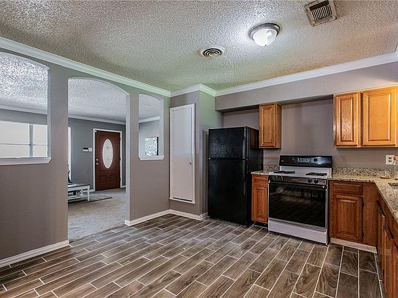 5th image of 506 Donald Dr