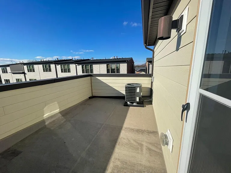 2818 Arts Vista Blvd — Photo 17