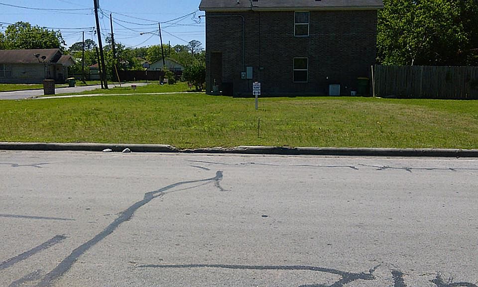 1st image of 715 Martin Luther King St