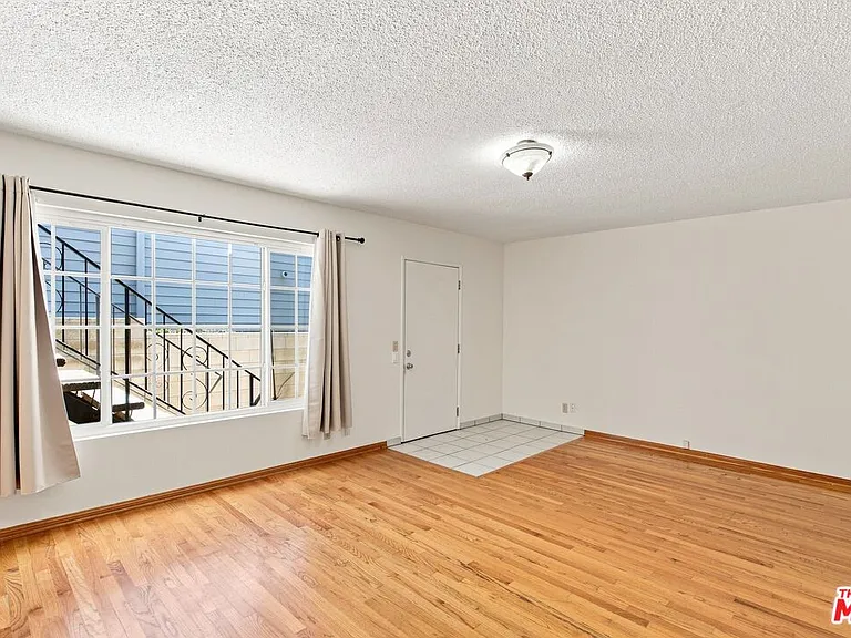3720 Vinton Ave #3 — Photo 2