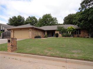 109 Goldsborough Rd, Midwest City, OK 73130