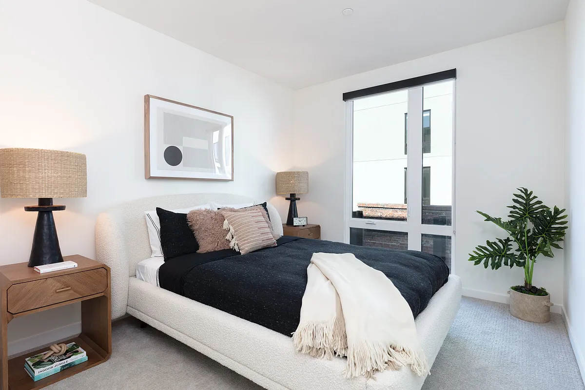 pacious bedroom at Star Harbor Apartments & Townhomes in Alameda, CA. - Star Harbor