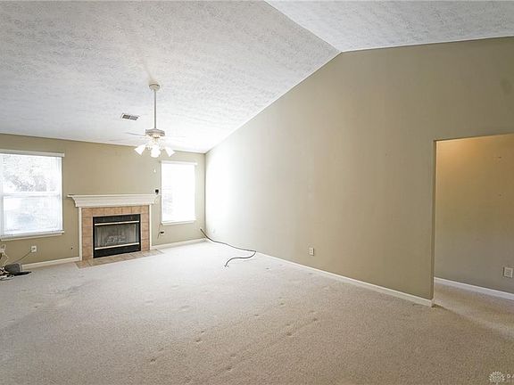 3rd image of 1452 Muirfield Ct