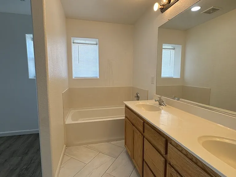 2020 Golden Way — Photo 14