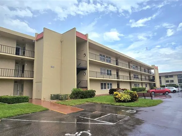 12200 Vonn Rd APT 2106, Largo, FL 33774