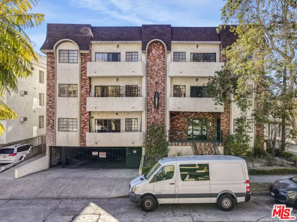 1515 Amherst Ave APT 305, Los Angeles, CA 90025