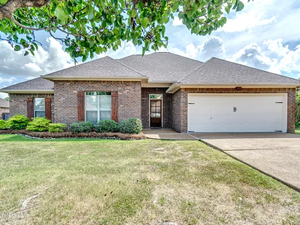 218 Crescent Ridge Dr, Madison, MS 39110
