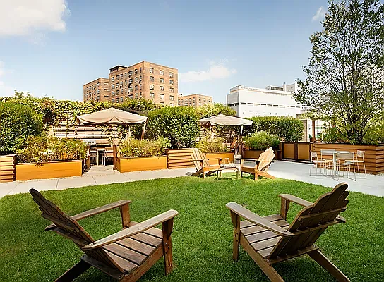 Rented by Manhattan Management Group | media 20