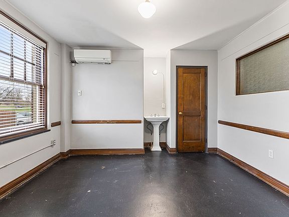 5th image of 202 Steeples Blvd #206