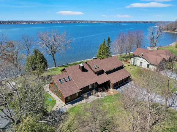 1360 Windmill Point Road, Alburgh, VT 05440