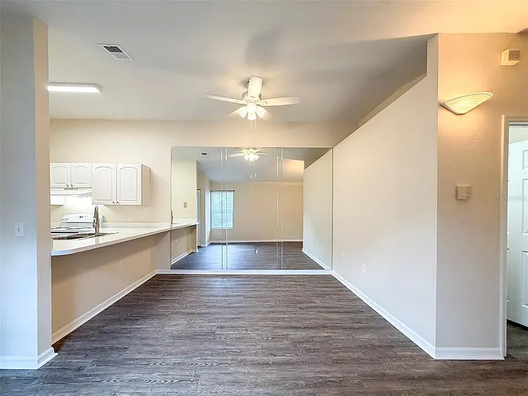 4003 SW 27th St #13 — Photo 22