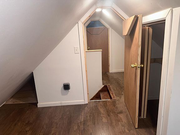 4th image of 117-23 168th St #2