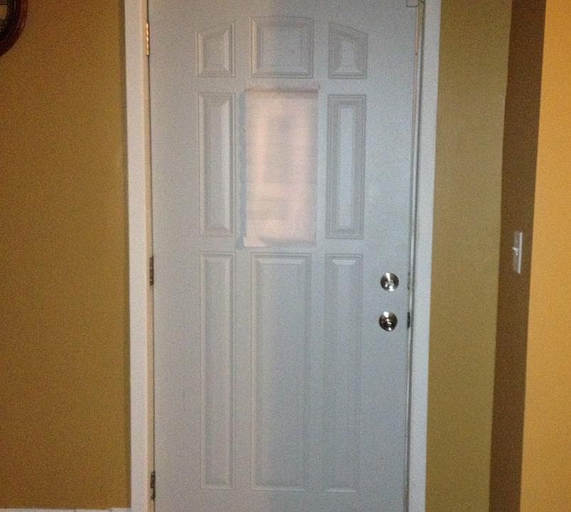 1st image of 14217 Lincoln Ave #1