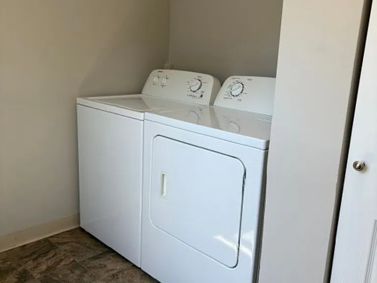 219 Highbridge St #5 — Photo 8