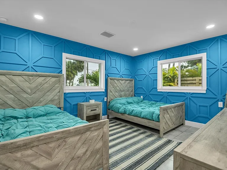 5624 Cape Leyte Dr — Photo 3