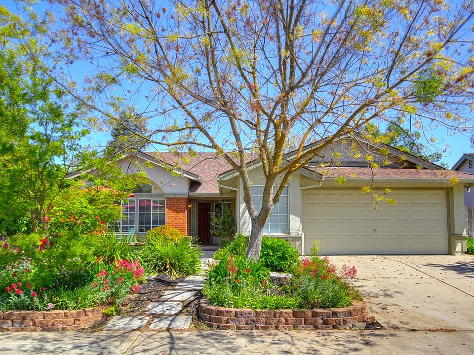 1st image of 8398 Vintage Park Dr