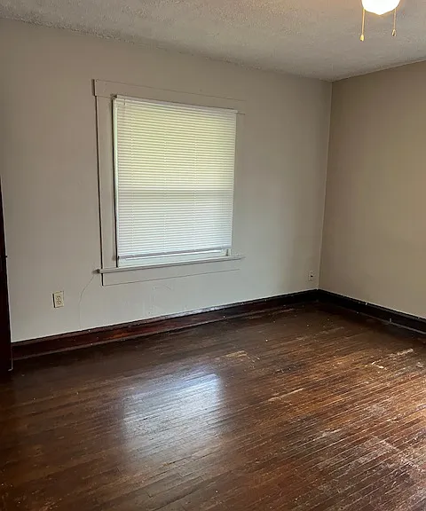 393 E Maynard Ave — Photo 23