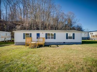 120 Farmer Ave, Richlands, VA 24641