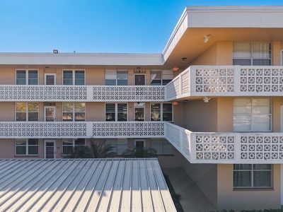 5095 Bay St NE APT 205, Saint Petersburg, FL, 33703