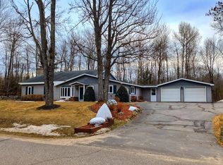 4695 Shepard Lake Rd, Rhinelander, WI 54501