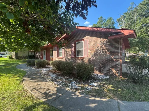 1215 Seneca Dr, Dothan, AL 36301