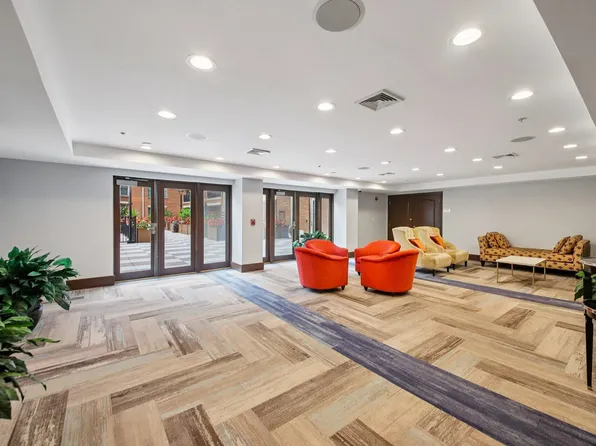 22 Avenue At Port Imperial image 9 of 34