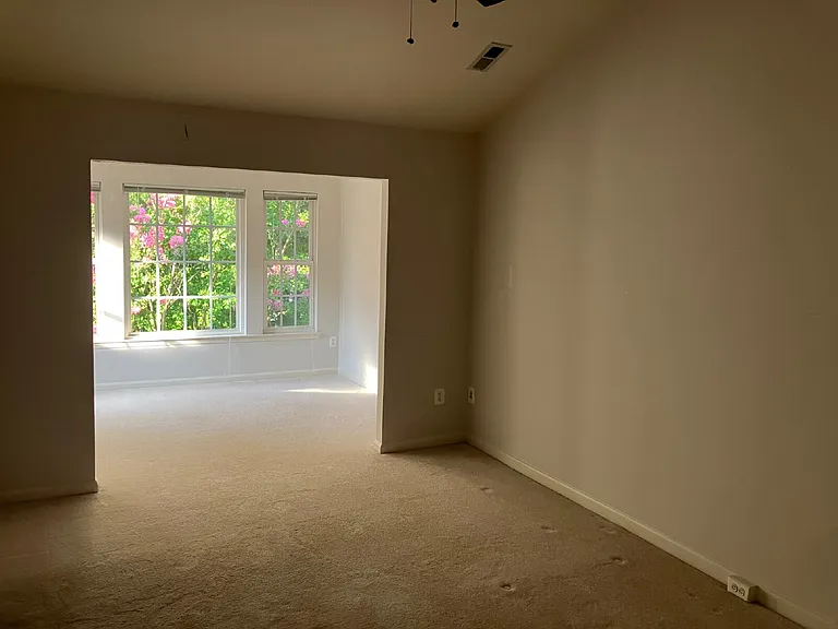 6357 Cullen Pl — Photo 5