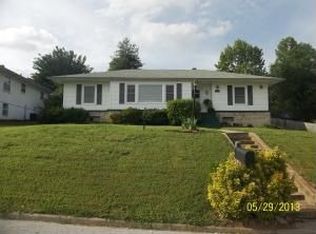 921 W College Ave, Harrison, AR 72601