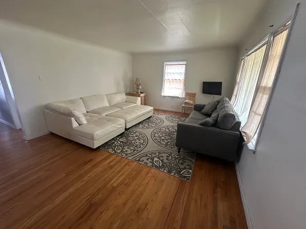 708 W University Ave, Muncie, IN 47303