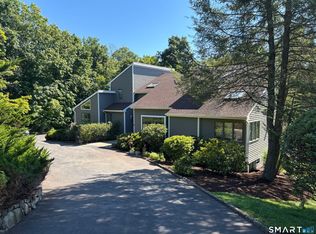 11 Soundview Farm, Weston, CT 06883