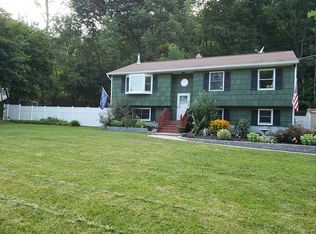23 Zinnia Dr, Glenwood, NJ 07418