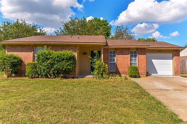 1st image of 2323 Wildbriar Dr
