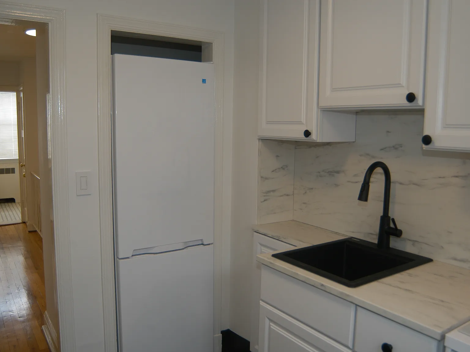 1 bed, 755 sqft, $1,455 — Photo 2