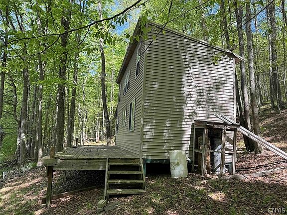 3rd image of 774 Bent Dipper Rd