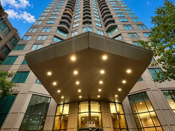 400 N Lasalle Dr, Chicago, IL