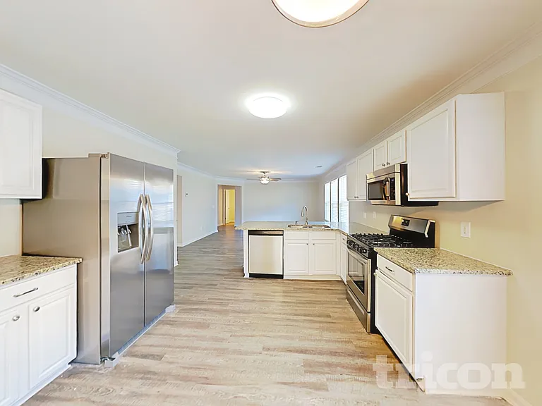41 Walden Xing NW — Photo 5