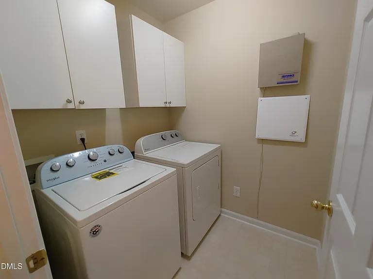 301 Millicent Way — Photo 31