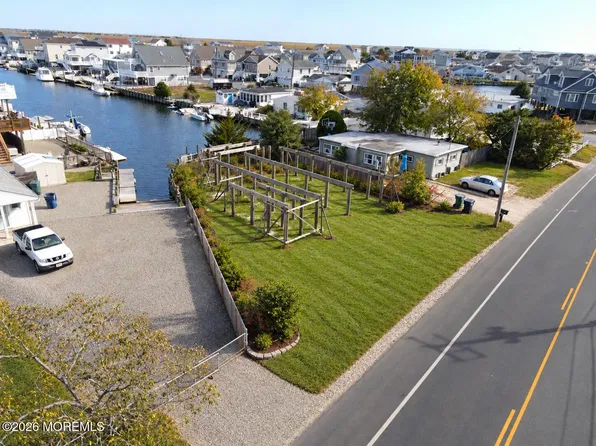 1021 Radio Road, Tuckerton, NJ 08087