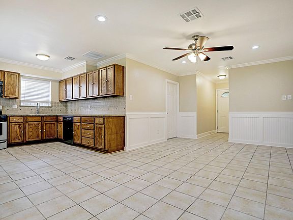 3rd image of 4923 Scott Reef Dr