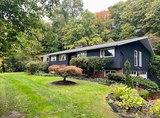 344 Old Zoar Rd, Monroe, CT 06468