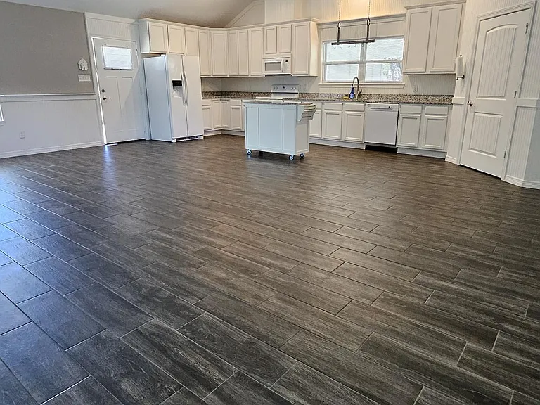 Living room / Kitchen view.