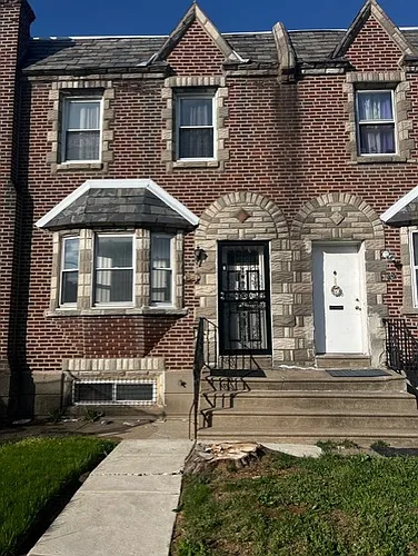 1243 Passmore St Photo 1
